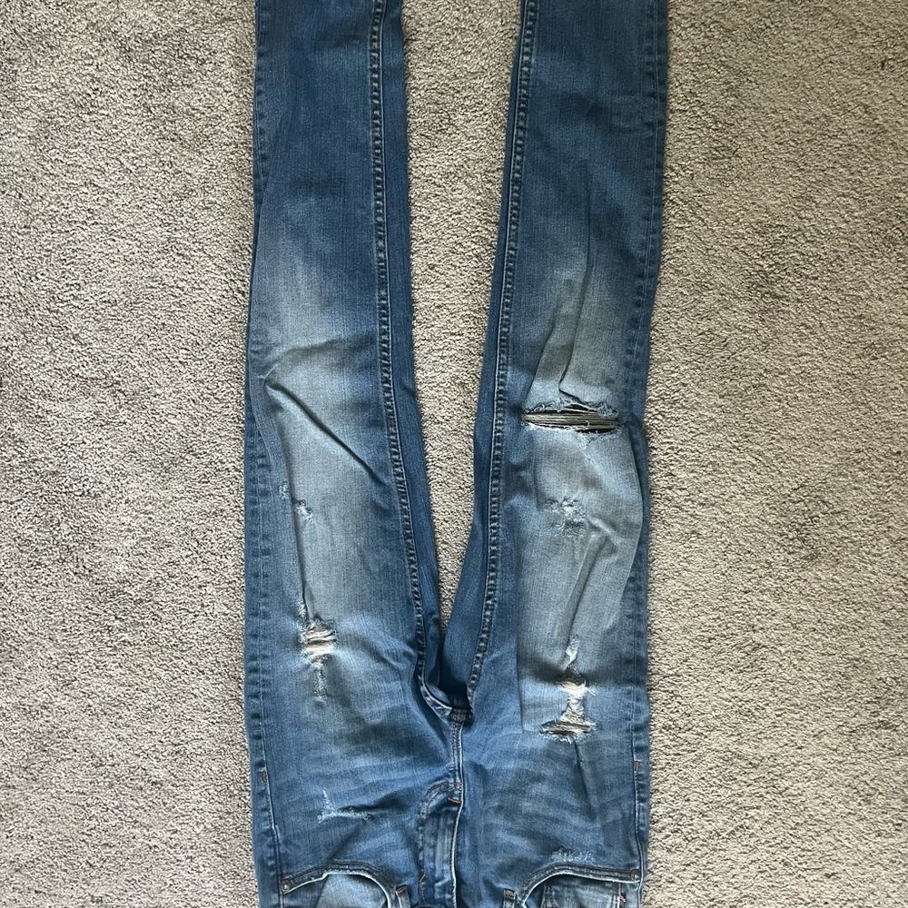 Women’s Vigoss Distressed Blue Jeans